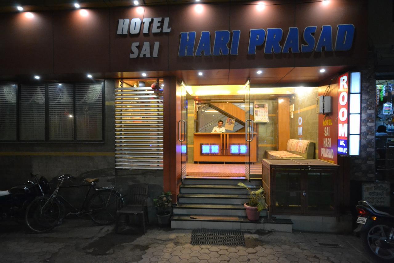 Hotel Sai Hari Prasad Shirdi Buitenkant foto
