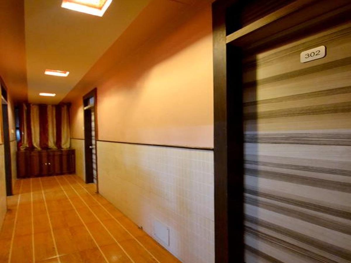 Hotel Sai Hari Prasad Shirdi Buitenkant foto